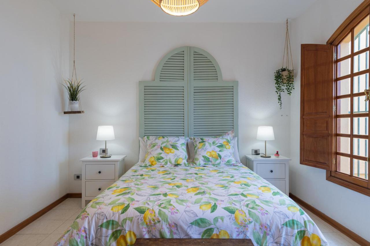 The Yellow House - Solarium - Climatized Pool Gáldar 外观 照片